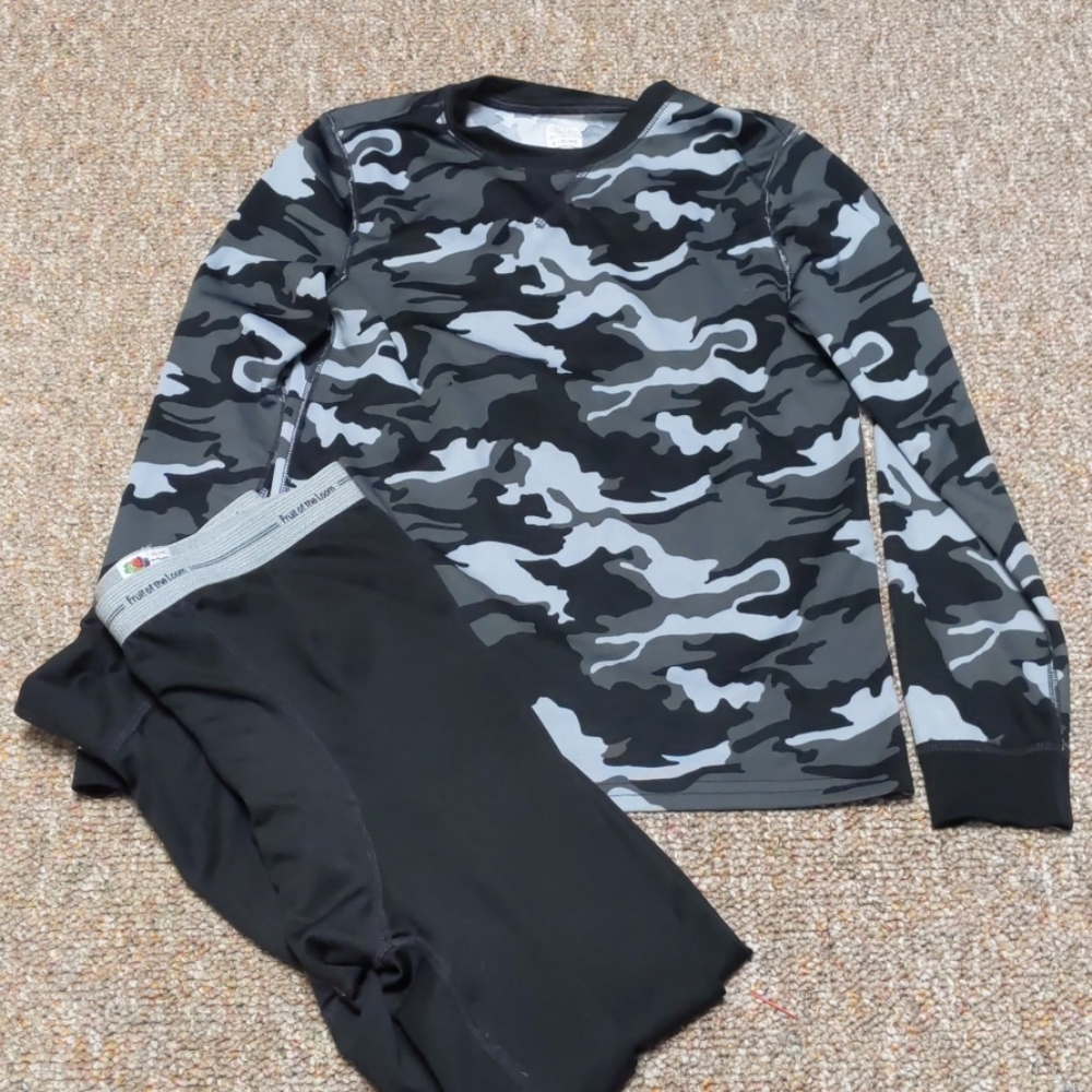 Boys performance flex base layer set